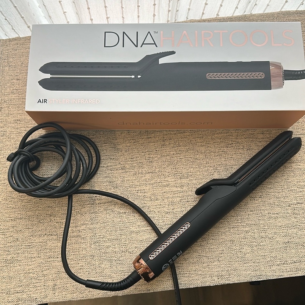 DNA Hairtools air styler infrared iron